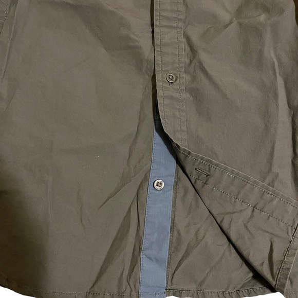 NWOT Designer’s button down shirt for boys. Tommy Hilfiger, size S/P. Ne… - Picture 11 of 13